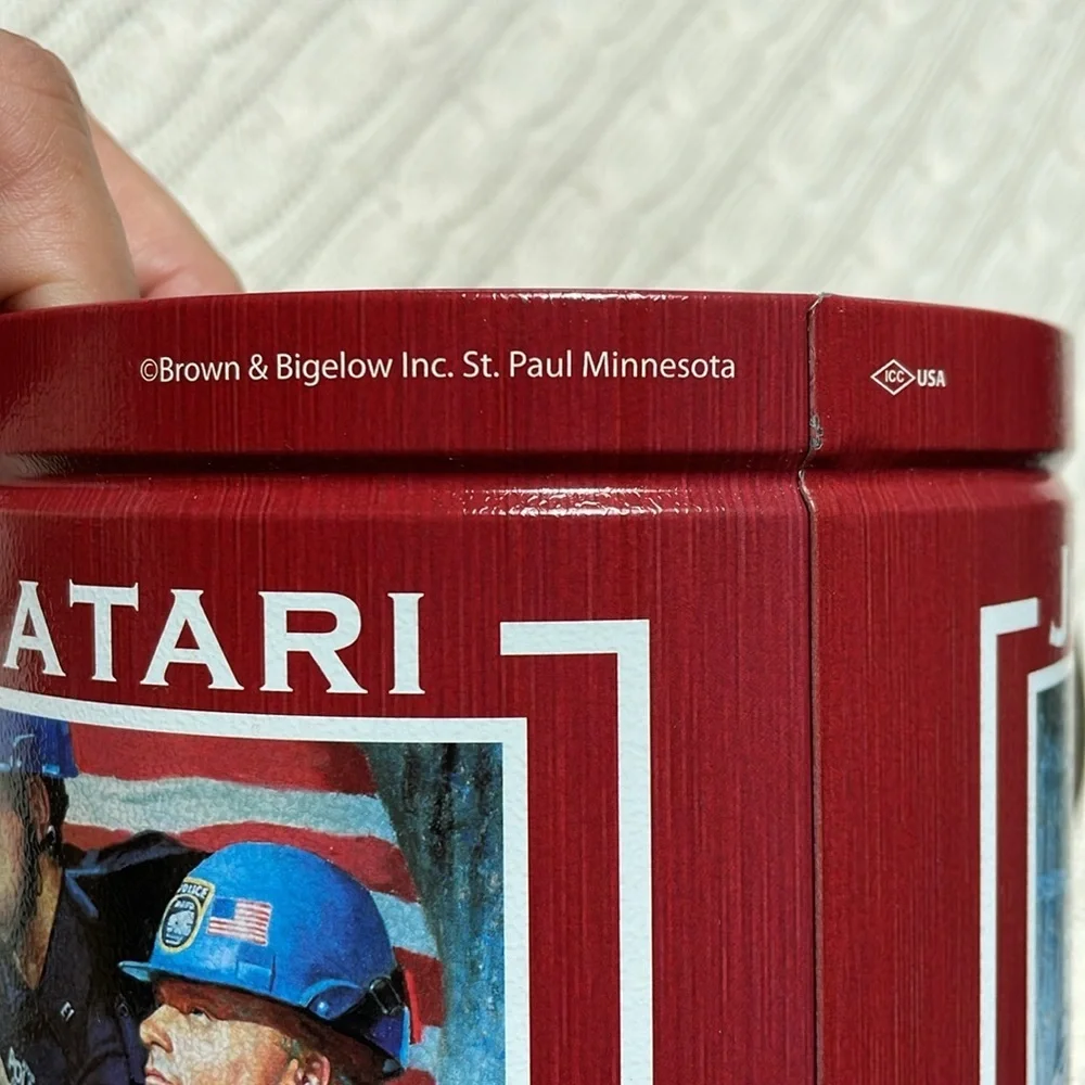 Boy Scouts Popcorn tin with lid. Joseph Csatari God Bless America Do a Good Turn